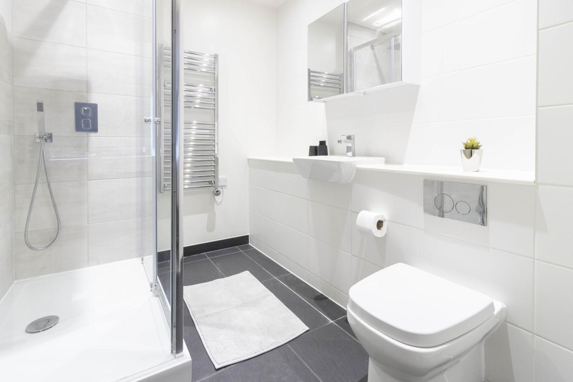 エクセターLinacre 11 - Modern 2 Bed Behind The Cathedral With Free Parking And Fast Wifiアパートメント エクステリア 写真