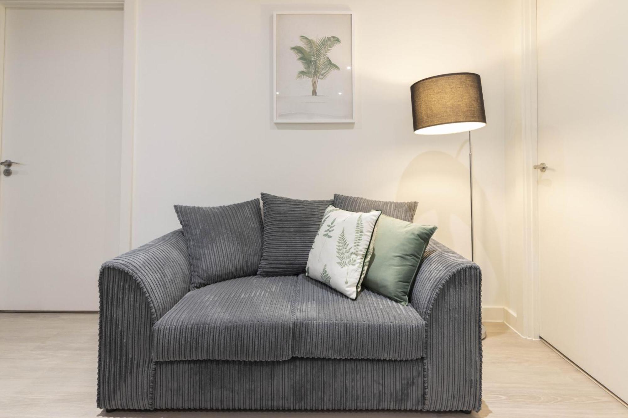 エクセターLinacre 11 - Modern 2 Bed Behind The Cathedral With Free Parking And Fast Wifiアパートメント エクステリア 写真