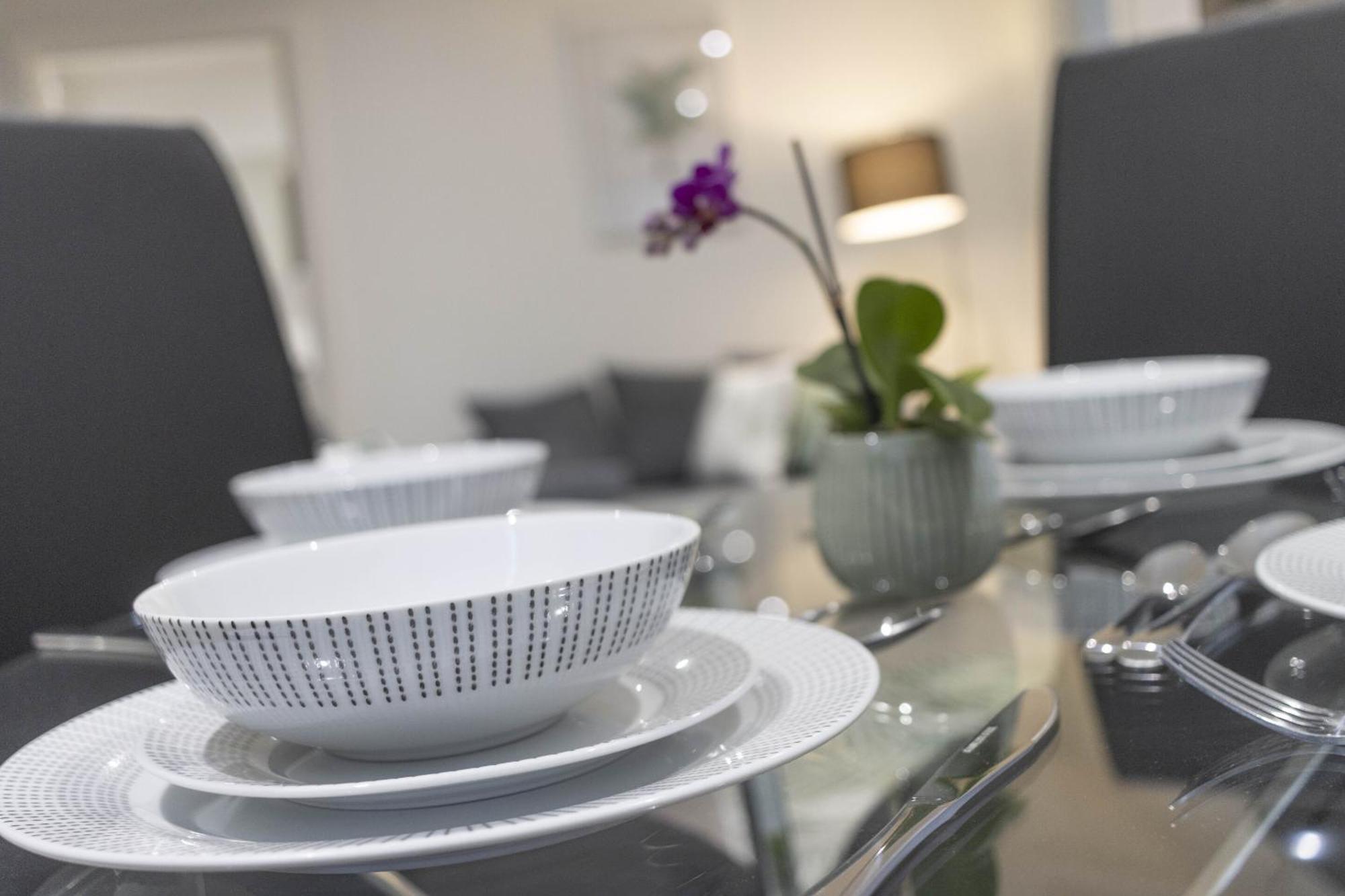 エクセターLinacre 11 - Modern 2 Bed Behind The Cathedral With Free Parking And Fast Wifiアパートメント エクステリア 写真